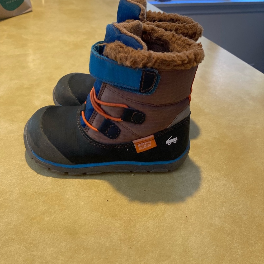 See Kai Run winter boots toddler size 9